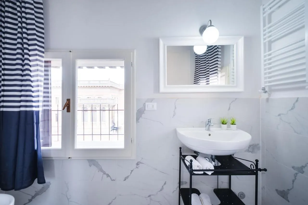 New Central Apartment & Rooms Montecatini Terme